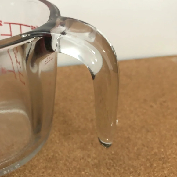 Anchor Hocking Fire King Glass Measuring Cup Clear Holds 2 Cups - Picture 5 of 6